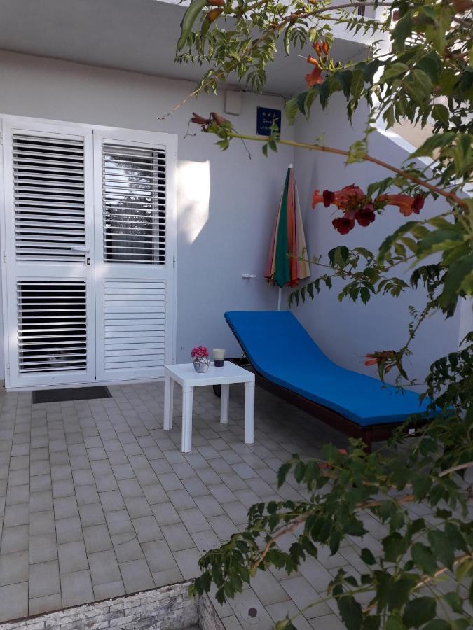 Holiday Home Novalja Luaran gambar